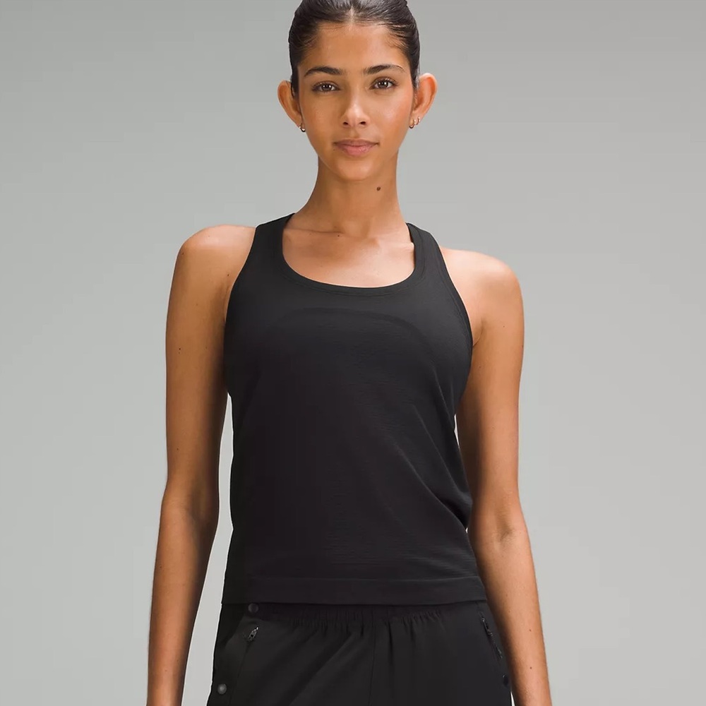 Swiftly Tech Racerback Tank Top 2.0
Waist Length